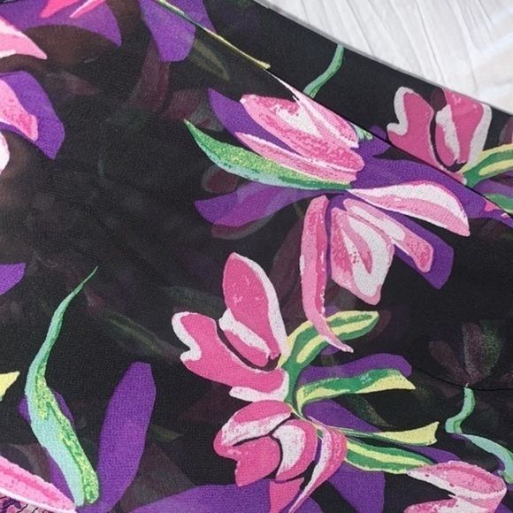 Puff Sleeve Floral Ruched Crop Top - Picture 7 of 12